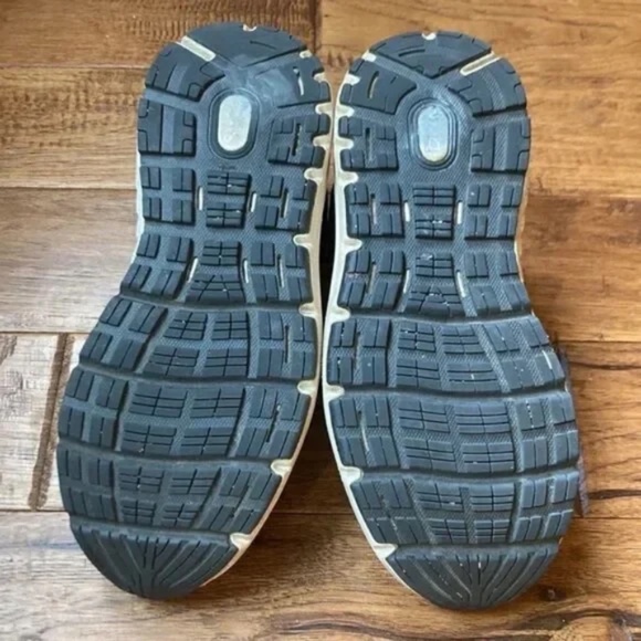 Brooks Addiction 13 Road Running Shoes Supportive Comfort Black Pink Size 8.5 - Picture 11 of 12